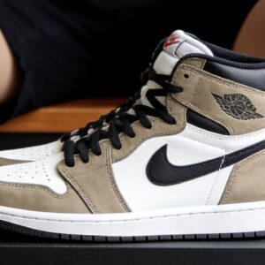 Classic Court Sneaker 03